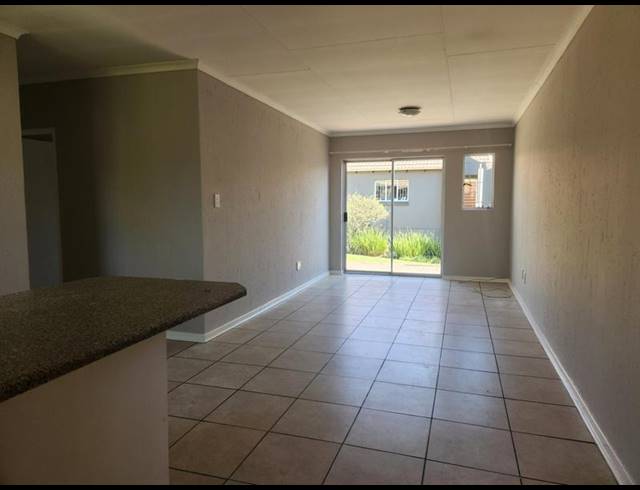 2 BEDROOM TOWNHOUSE FOR SALE IN GREENSTONE HILL